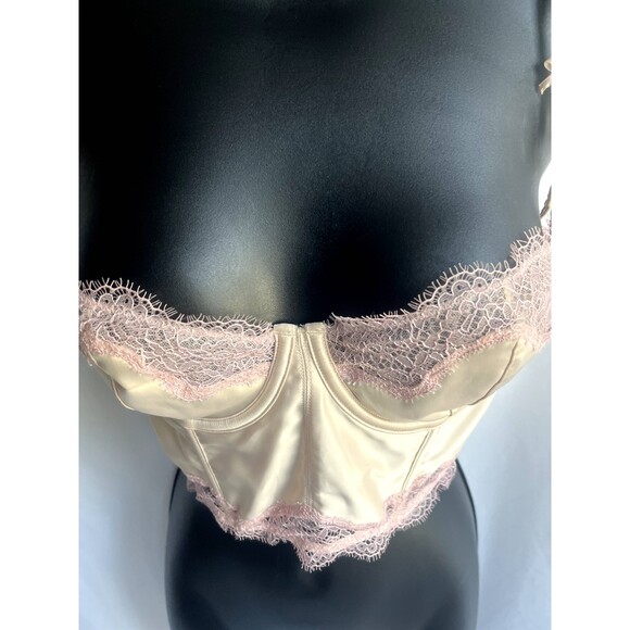 Victoria's Secret Cream Satin Corset Balconette Bra Pink Lace Trim Size 32D Cute - Picture 2 of 10